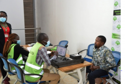 Voter_registration_in_campus 